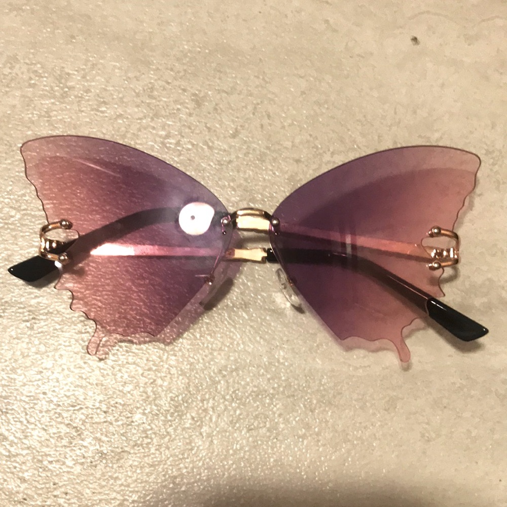 Trending butterfly glasses